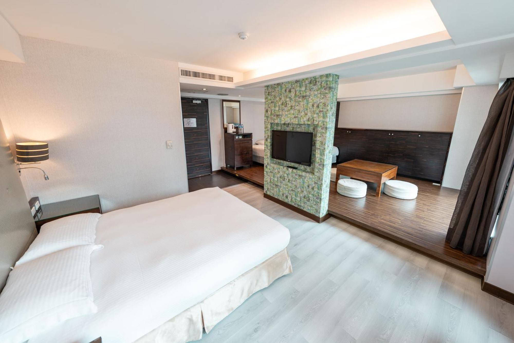 觀海樓海景大飯店 Hotel Cloud Riverside Tamsui Extérieur photo