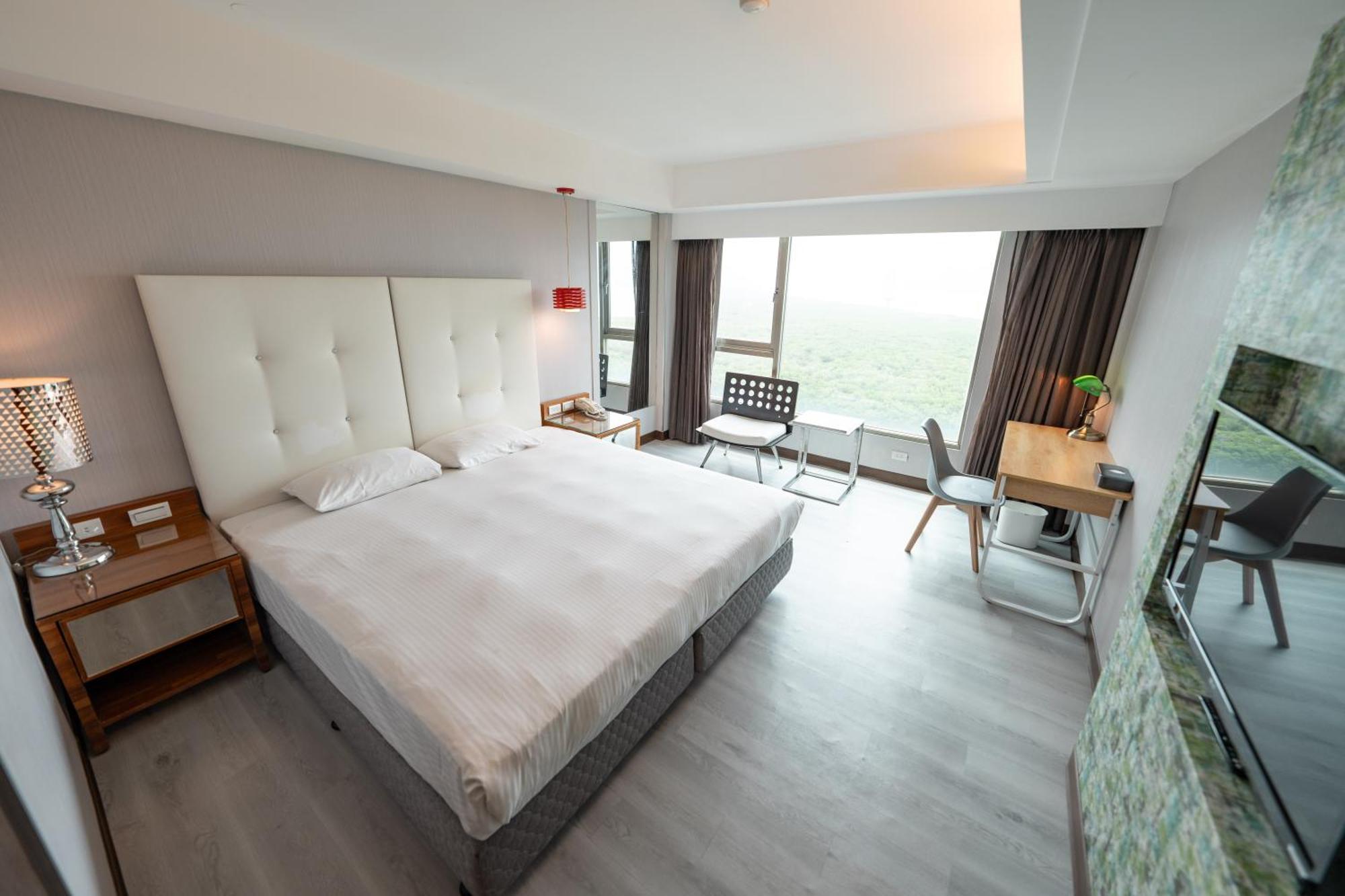 觀海樓海景大飯店 Hotel Cloud Riverside Tamsui Extérieur photo