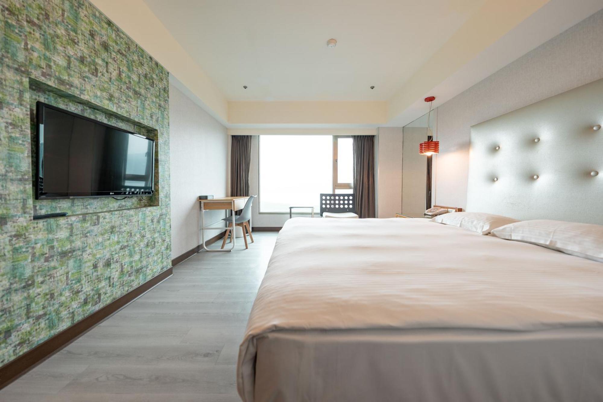 觀海樓海景大飯店 Hotel Cloud Riverside Tamsui Extérieur photo
