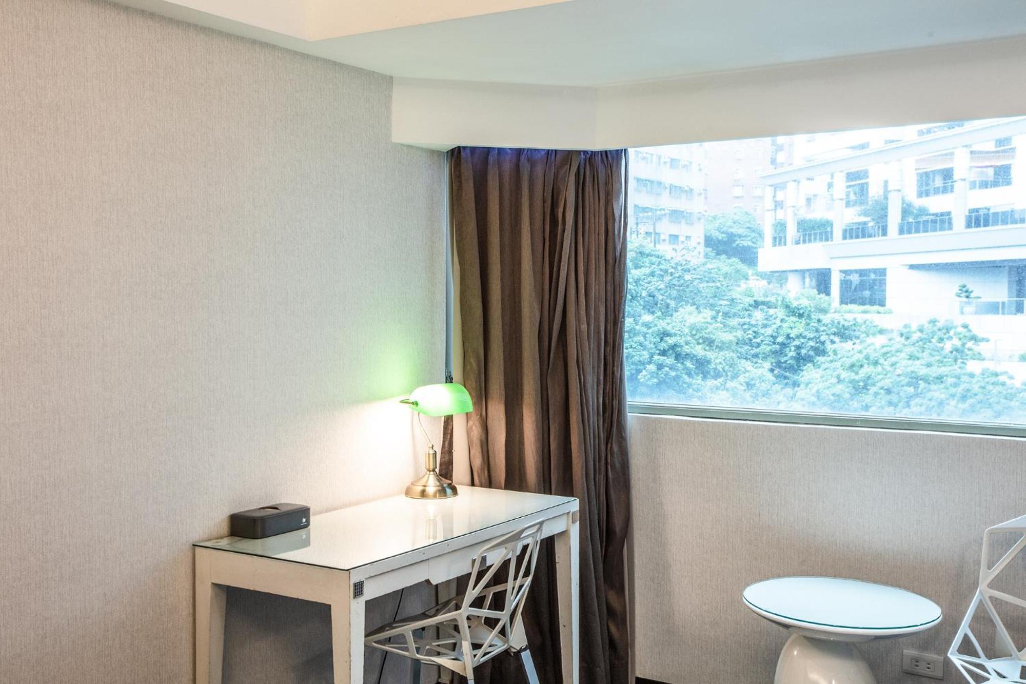 觀海樓海景大飯店 Hotel Cloud Riverside Tamsui Extérieur photo